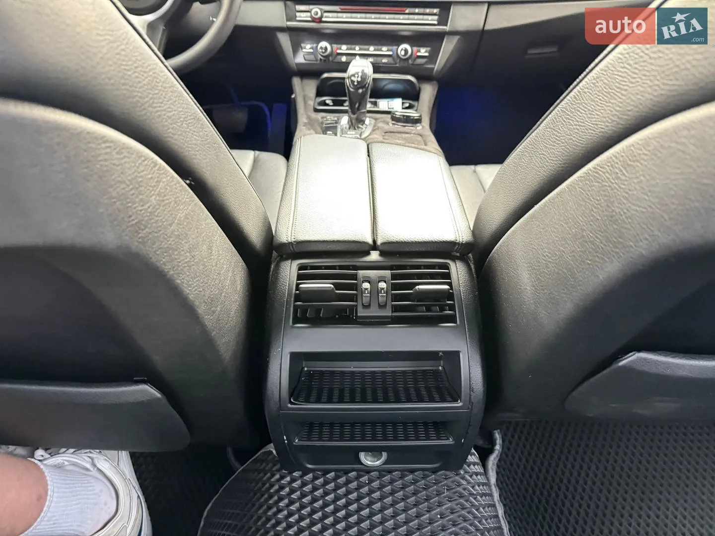 2010 BMW 5er - мініатюра 21