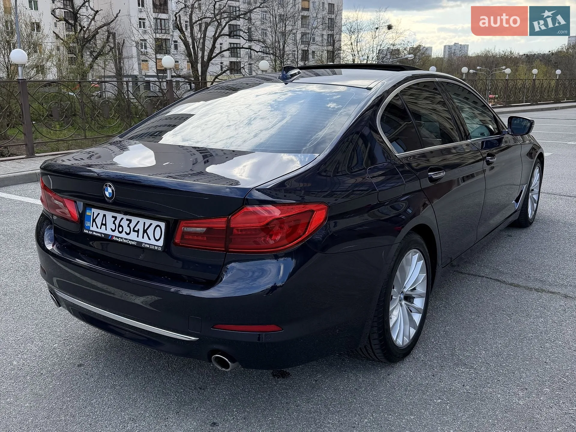 2017 BMW 5er - мініатюра 3