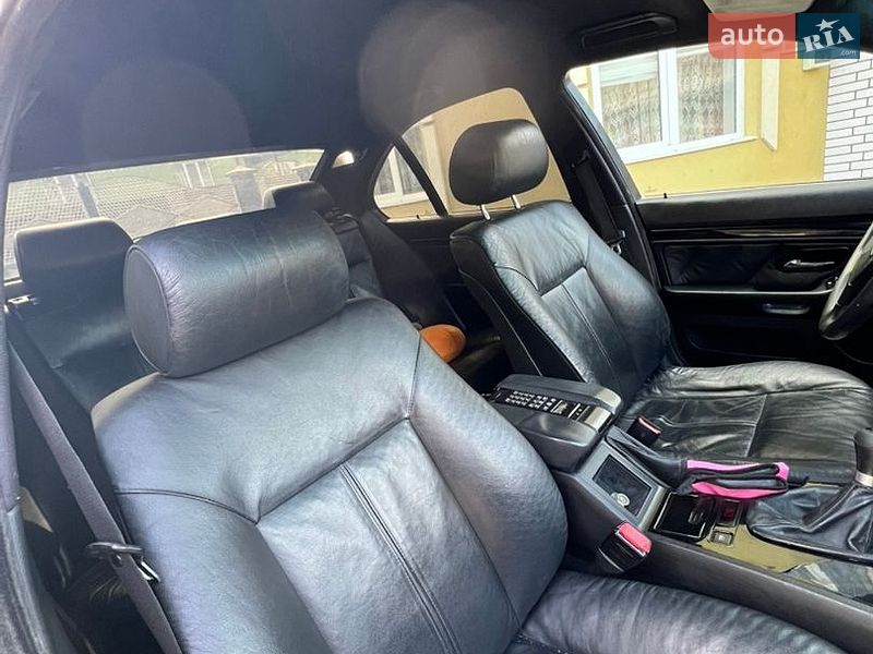 Седан BMW 5 Series 1998 в Глыбокой