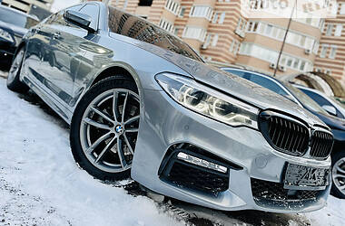 Седан BMW 520 2018 в Киеве