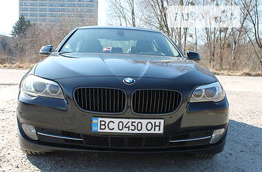 Седан BMW 520 2011 в Львове
