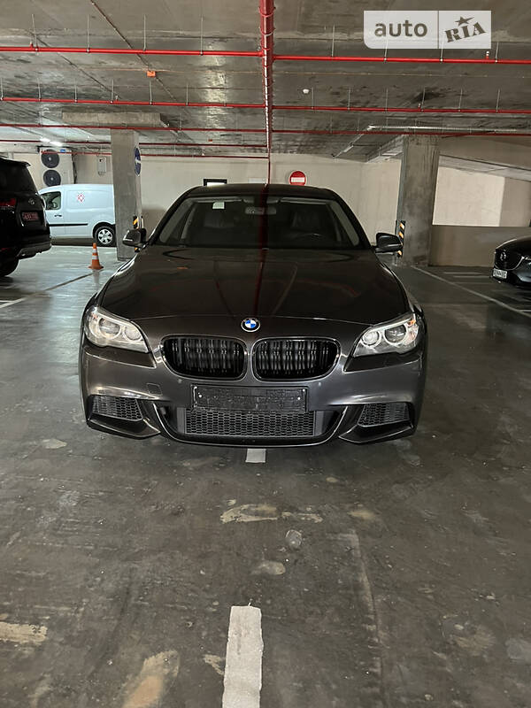 Седан BMW 520 2014 в Виннице