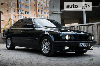 Седан BMW 520 1995 в Львові