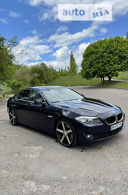 Седан BMW 520 2012 в Ровно