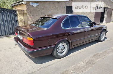 Седан BMW 520 1991 в Золотоноше