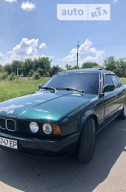 Седан BMW 520 1991 в Новограде-Волынском