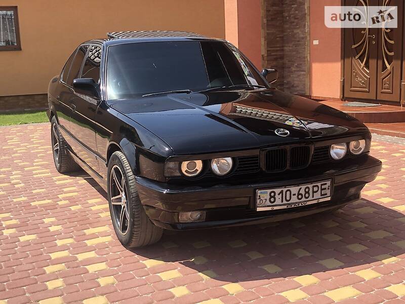 Авто бмв 525