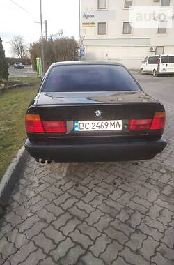 Седан BMW 525 1995 в Львове