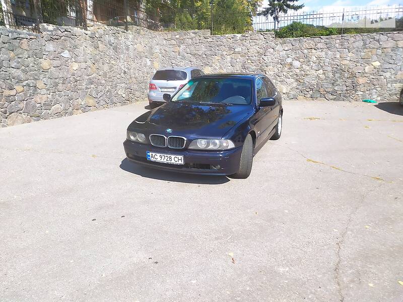 BMW 530