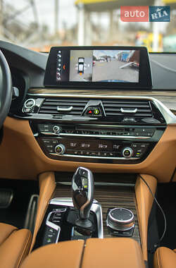 Лифтбек BMW 6 Series GT 2018 в 
