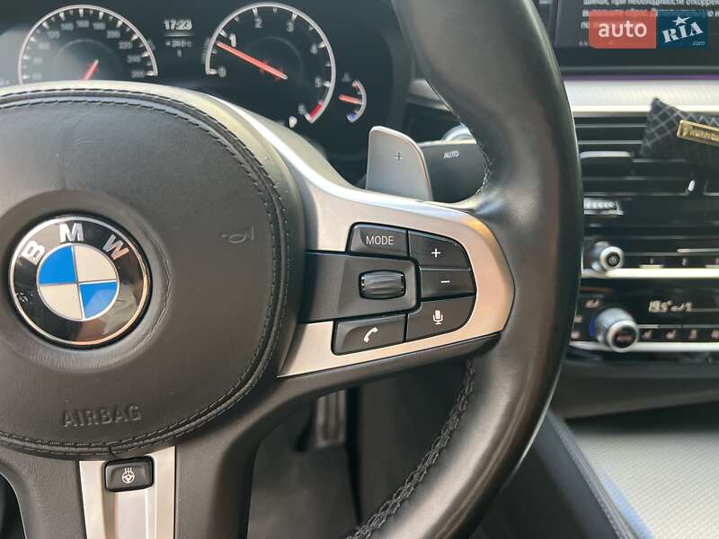 Лифтбек BMW 6 Series GT 2018 в Киеве фото 40 Лифтбек BMW 6 Series GT 2018 в Киеве