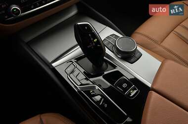 Лифтбек BMW 6 Series GT 2020 в 