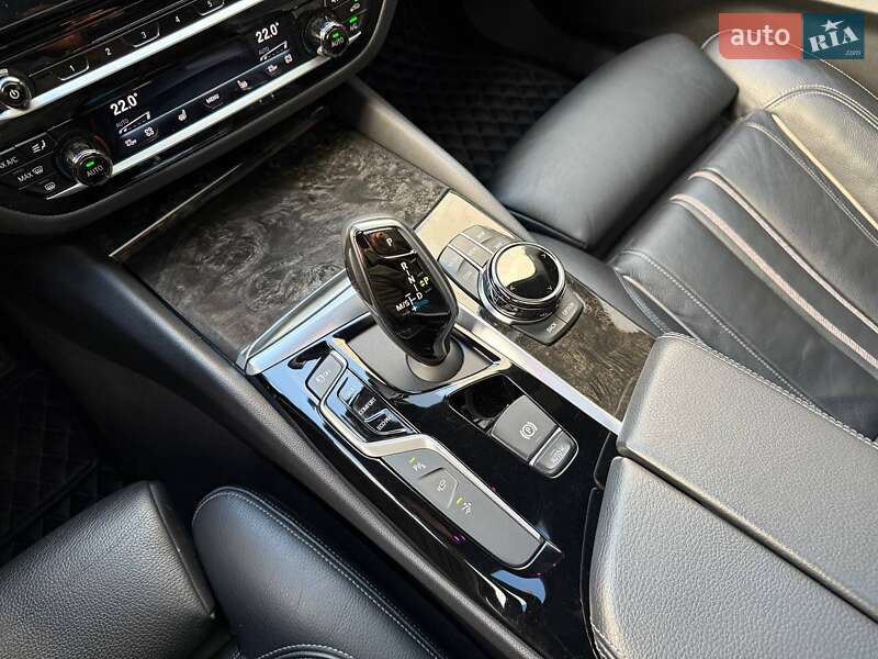 Ліфтбек BMW 6 Series GT 2018 в Києві фото 34 Ліфтбек BMW 6 Series GT 2018 в Києві