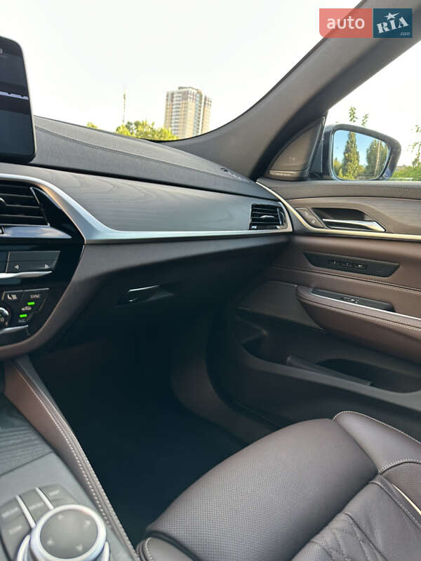 Лифтбек BMW 6 Series GT 2022 в Киеве