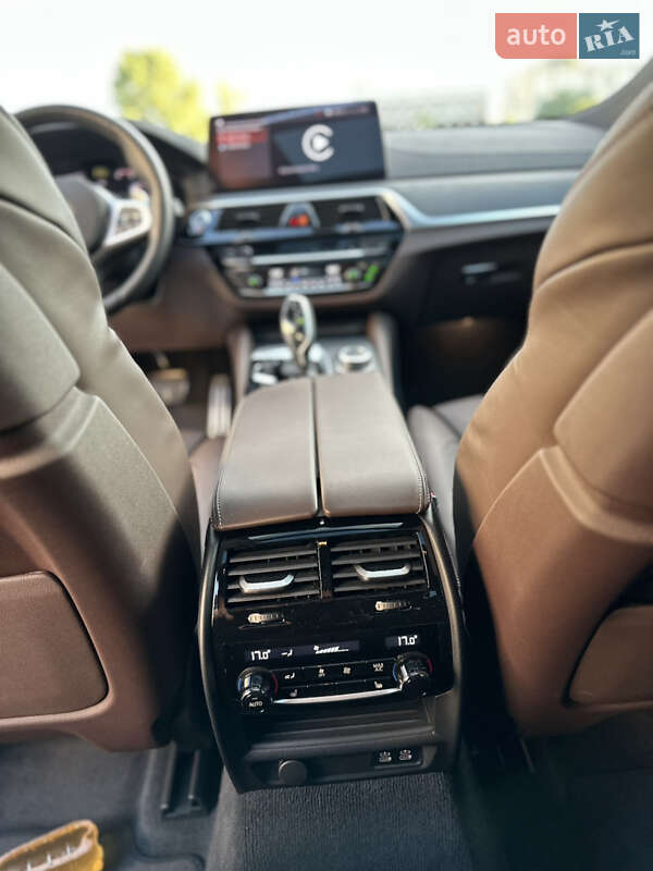 Лифтбек BMW 6 Series GT 2022 в Киеве