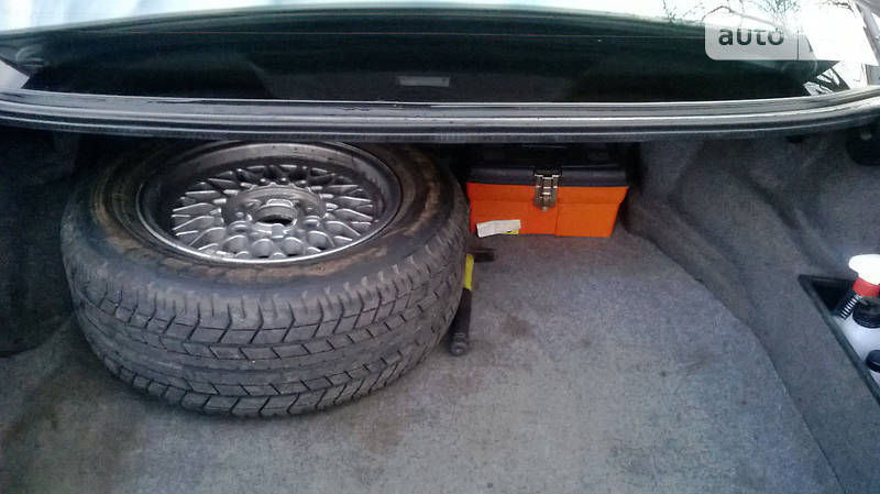 Седан BMW 7 Series 1992 в Полонном