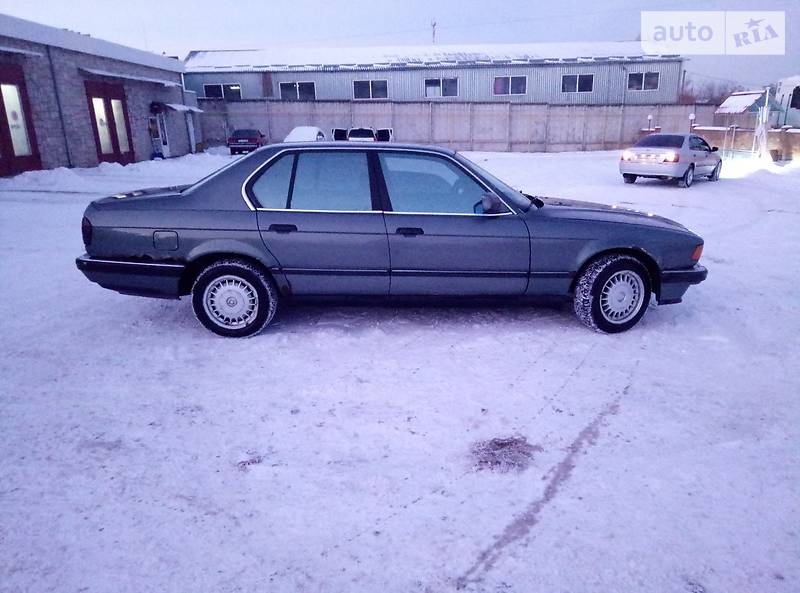 Седан BMW 7 Series 1989 в Виннице