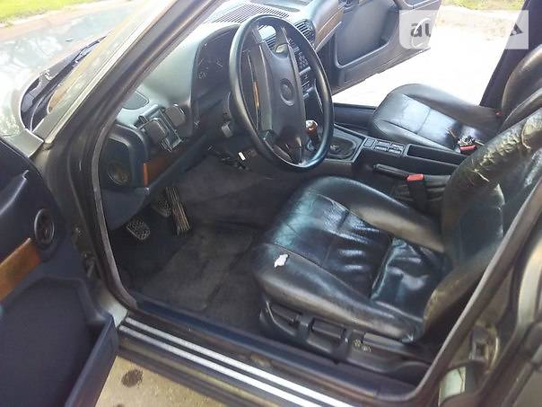 Седан BMW 7 Series 1989 в Виннице