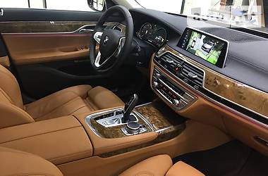 Седан BMW 7 Series 2017 в Киеве