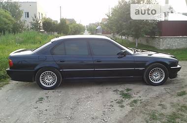 Седан BMW 7 Series 2000 в Тернополе