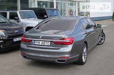 Седан BMW 7 Series 2016 в Киеве