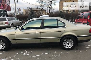 Седан BMW 7 Series 2000 в Києві