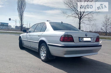 Седан BMW 7 Series 2000 в Луцке