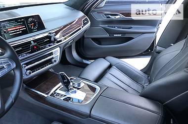 Седан BMW 7 Series 2017 в Киеве