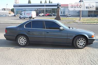 Седан BMW 7 Series 2000 в Дніпрі