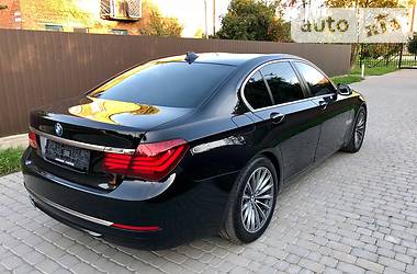 Седан BMW 7 Series 2014 в Ровно