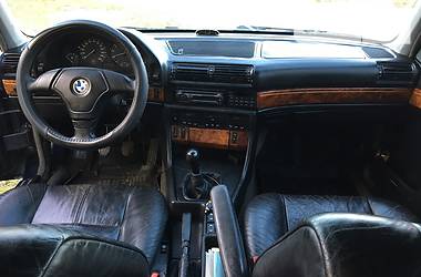 Седан BMW 7 Series 1992 в Запорожье