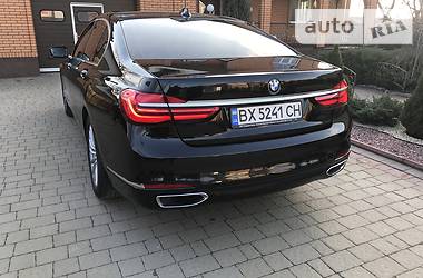 Седан BMW 7 Series 2017 в Житомирі