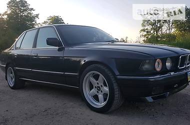 Седан BMW 7 Series 1992 в Львові