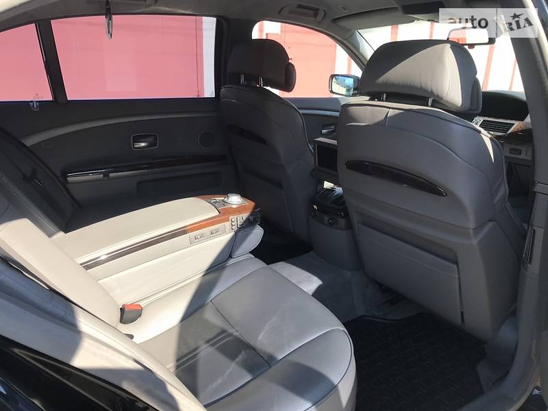 Седан BMW 7 Series 2004 в Дніпрі