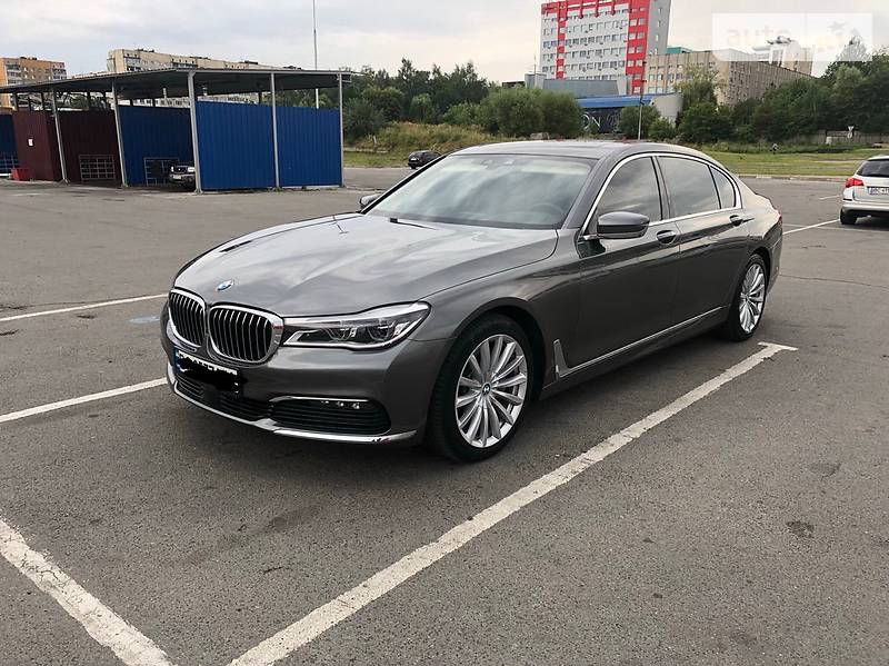 Седан BMW 7 Series 2016 в 