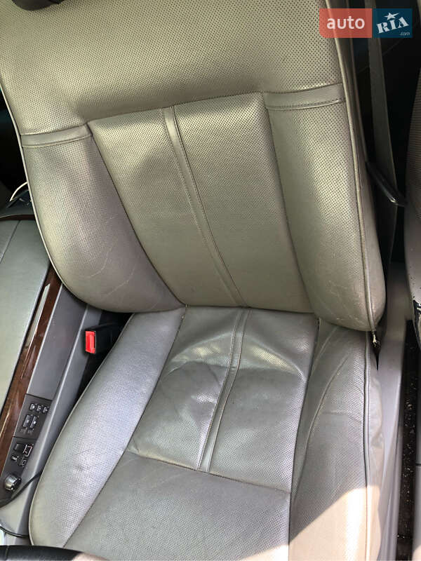 Седан BMW 7 Series 2002 в Львові