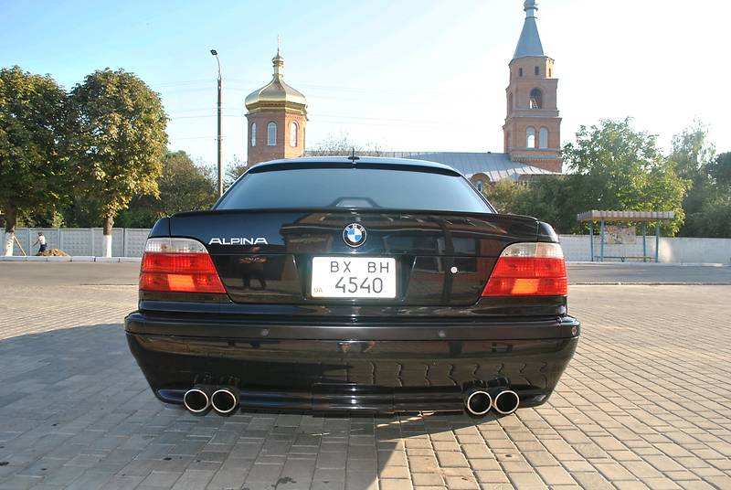Седан BMW 7 Series 2001 в Староконстантинове