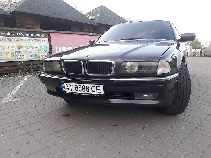 Седан BMW 7 Series 1997 в Львові