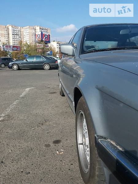 Седан BMW 7 Series 1990 в Одессе