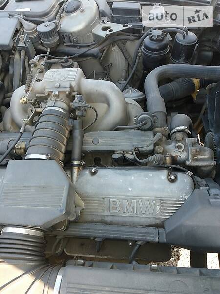 Седан BMW 7 Series 1990 в Одессе