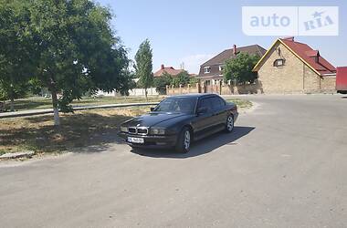 Седан BMW 7 Series 1994 в Николаеве