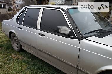 Седан BMW 7 Series 1986 в 