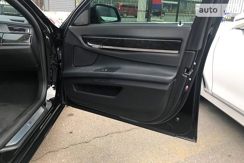 Седан BMW 7 Series 2014 в Києві фото 45 Седан BMW 7 Series 2014 в Києві