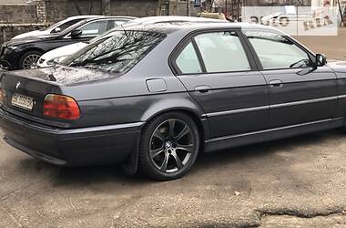 Седан BMW 7 Series 1997 в 