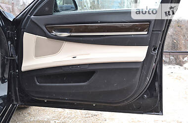 Седан BMW 7 Series 2011 в 