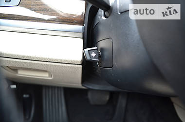 Седан BMW 7 Series 2011 в 