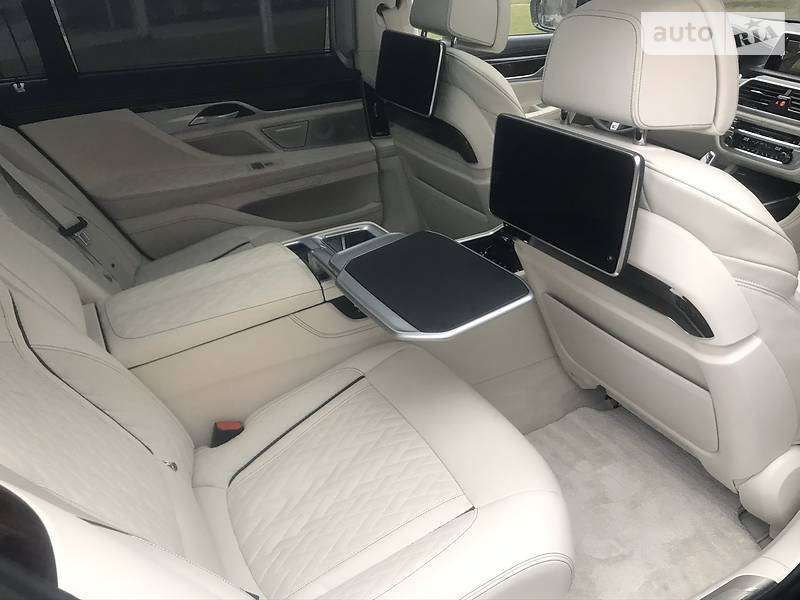 Седан BMW 7 Series 2019 в Києві