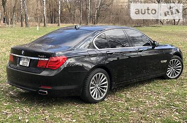 Седан BMW 7 Series 2011 в Виннице