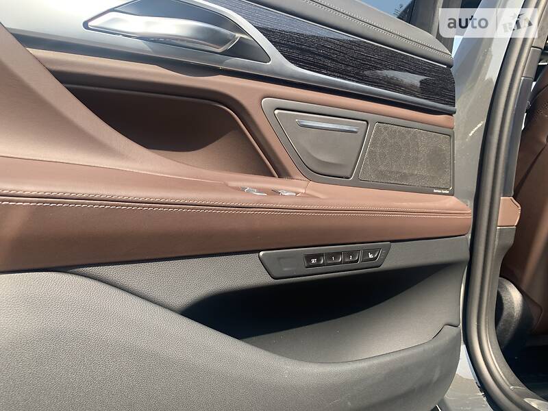 Седан BMW 7 Series 2019 в Києві фото 33 Седан BMW 7 Series 2019 в Києві