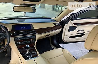 Седан BMW 7 Series 2011 в 